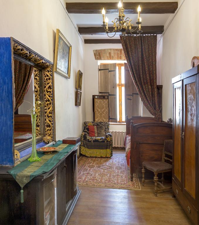 Art & House Apartment Лвив Екстериор снимка